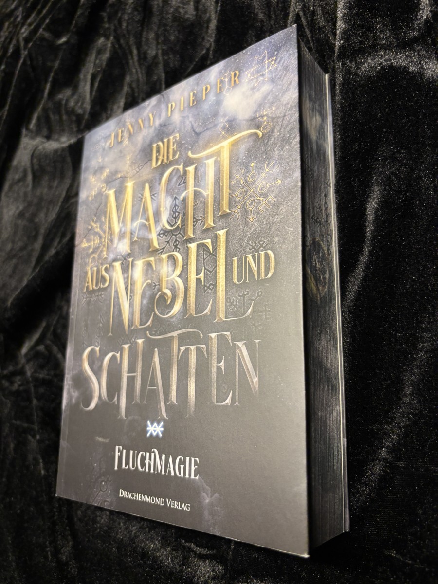 Die Macht aus Nebel und Schatten: Fluchmagie