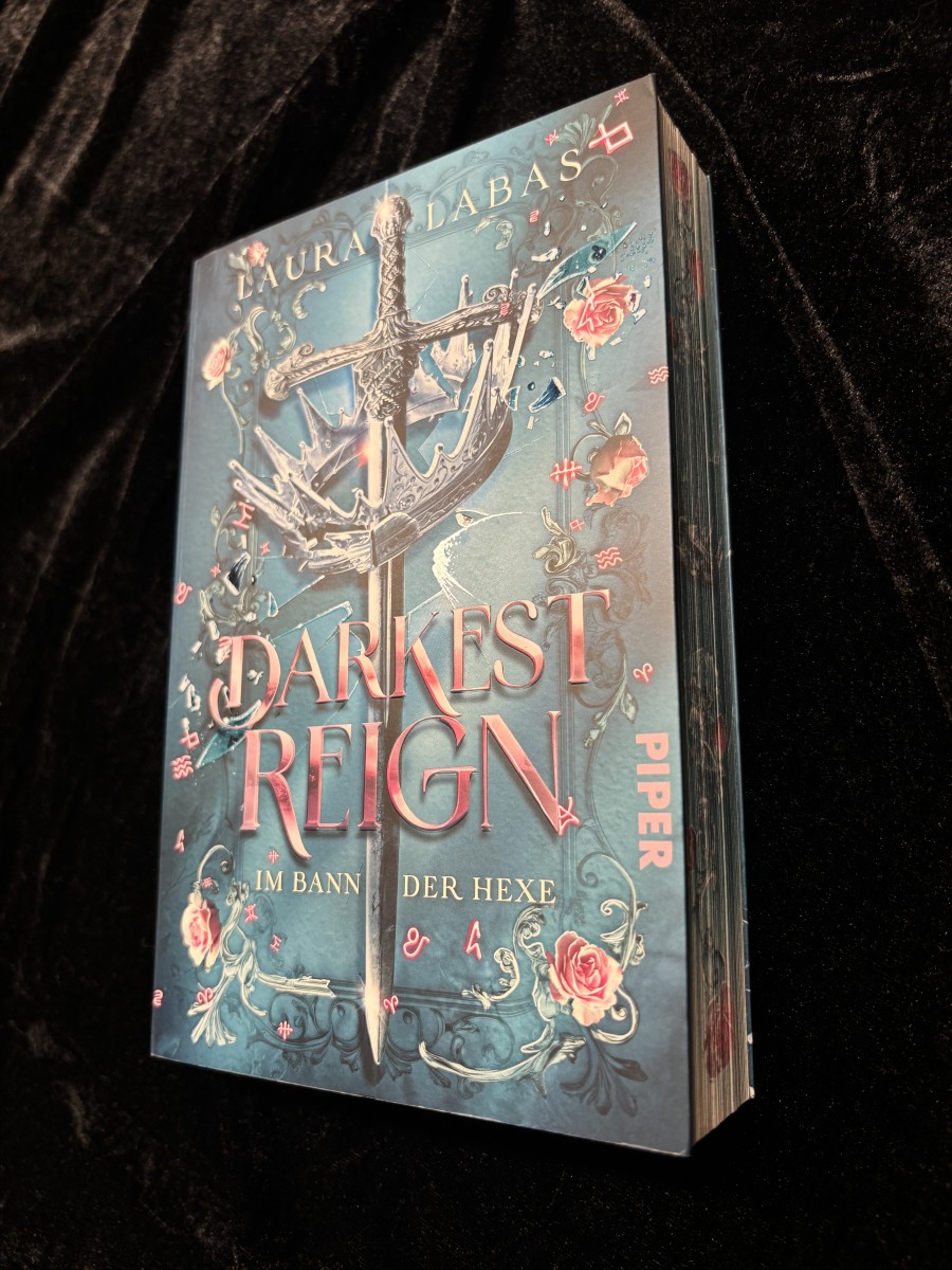 Darkest Reign: Im Bann der Hexe